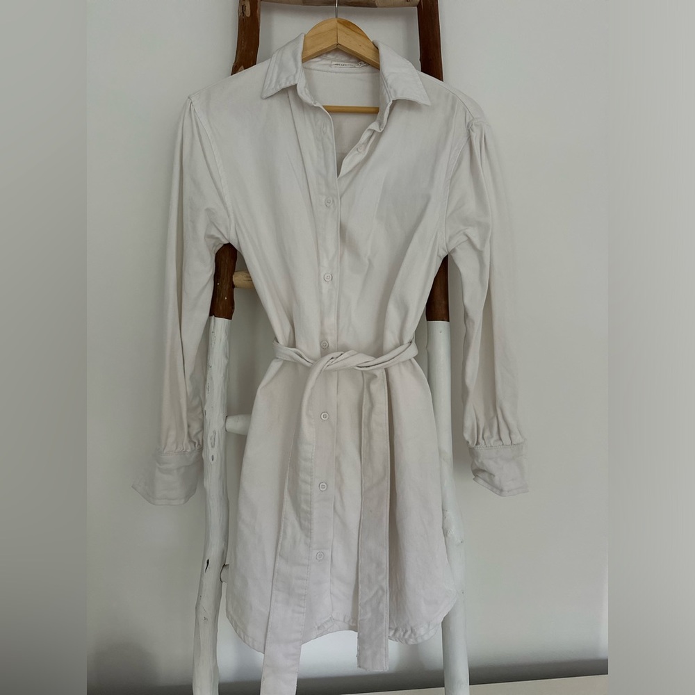 White denim dress with tie!